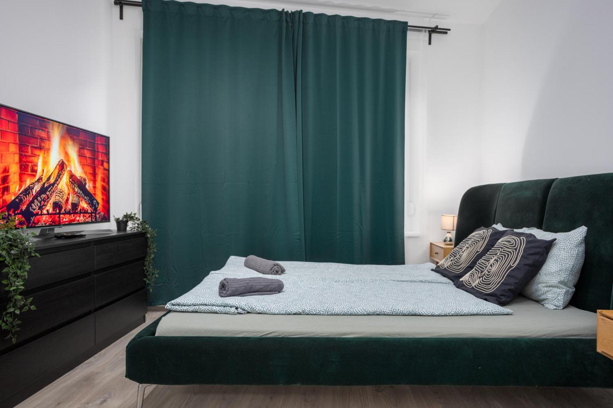 New Tranquil Apartments With Free Parking บูดาเปสต์ ภายนอก รูปภาพ
